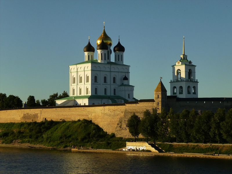 Псковская земля и север Руси
